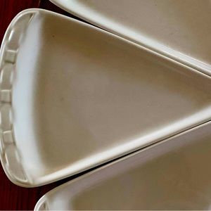 4- Longaberger pottery pizza plates